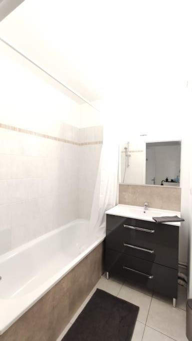 Little Explorer*Studio*Disneyland*Valdeurope*Paris Montevrain Ngoại thất bức ảnh